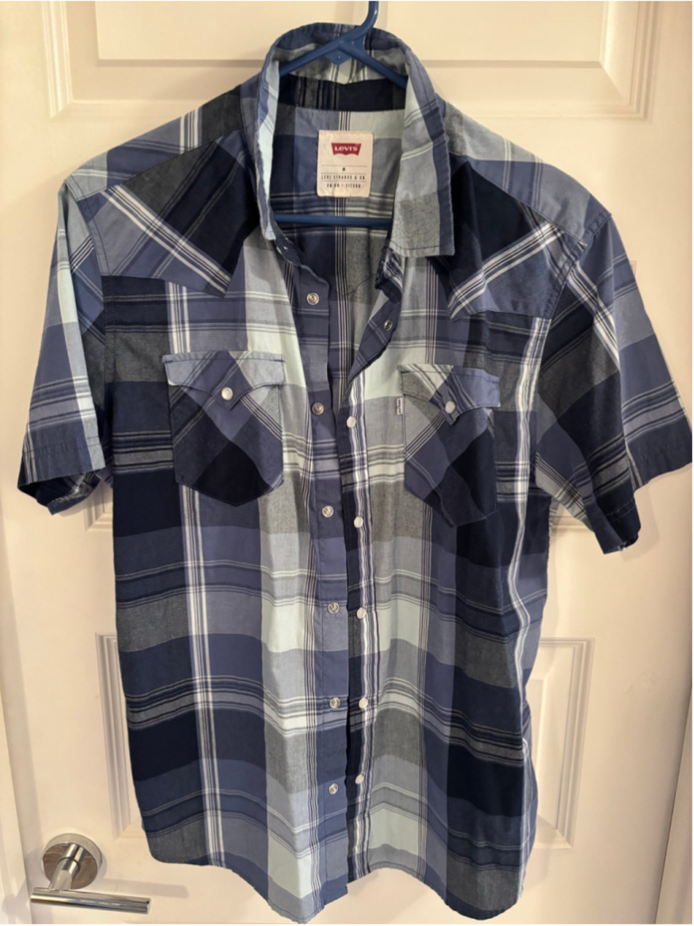 Men's Levi's Casual Button Down Shirt Size M Blue White Plaid